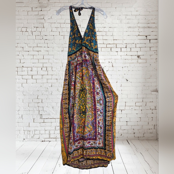 Angie Dresses & Skirts - Angie Bohemian Style Halter Maxi Dress Size Large